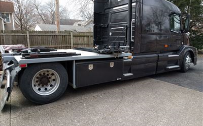 2007 Volvo VNL670 RV Hauler