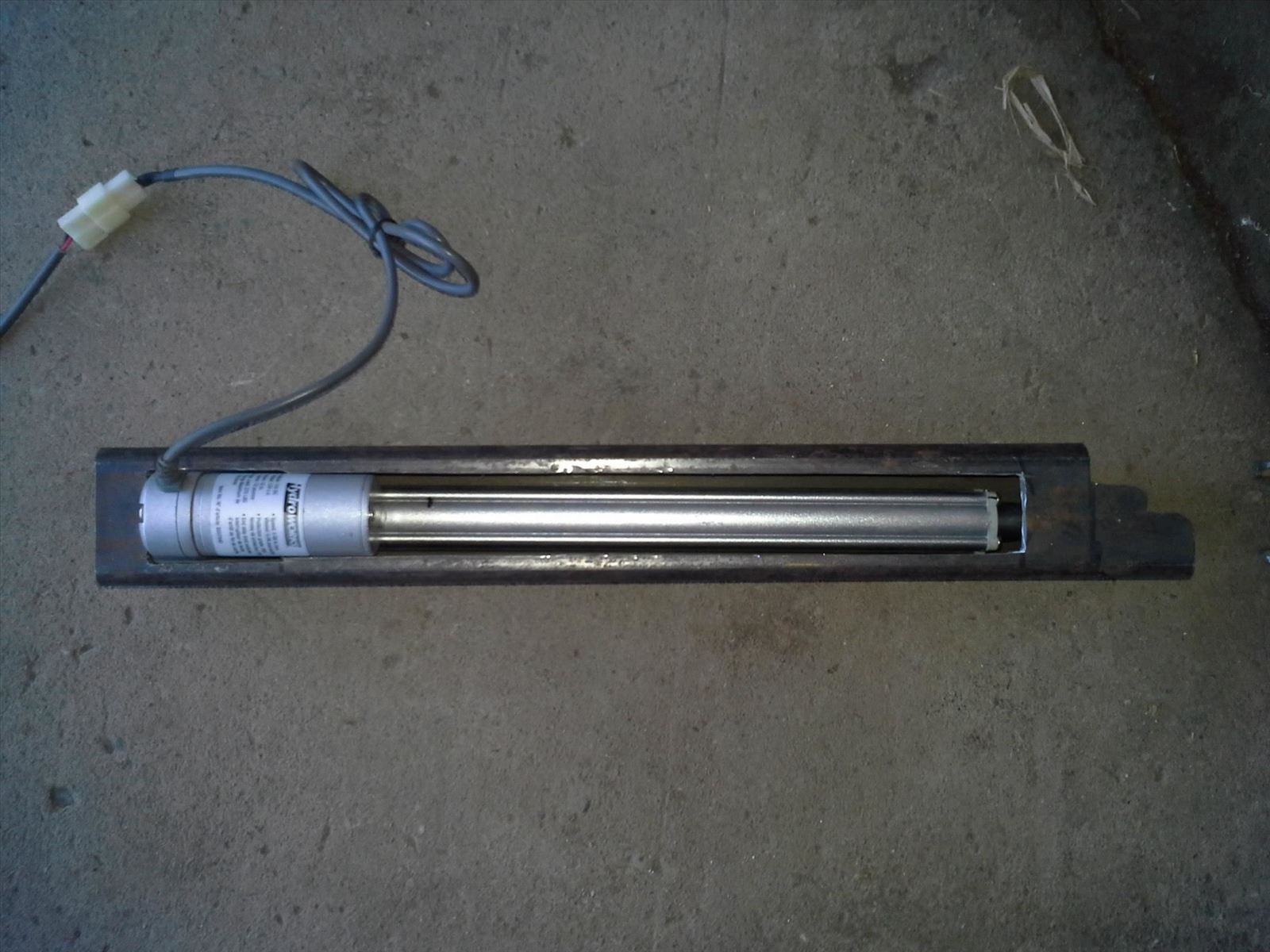 Nissan Frontrailer - Offroad Expedition Trailer - Cover Lift System Photo