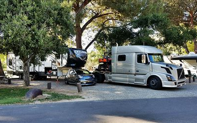 Volvo 730 HDT RV Hauler